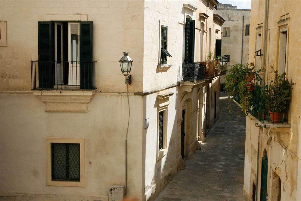 Sacre Bleu Apartments Lecce Exteriör bild