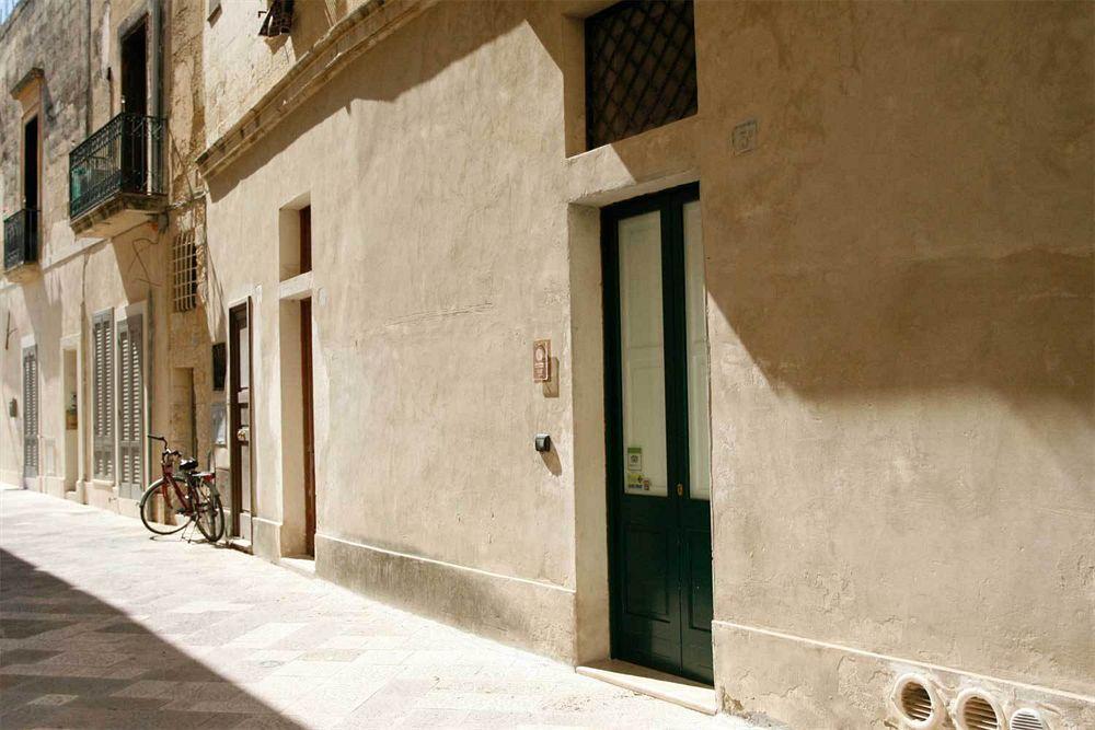 Sacre Bleu Apartments Lecce Exteriör bild