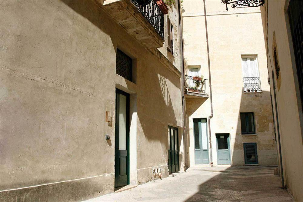 Sacre Bleu Apartments Lecce Exteriör bild