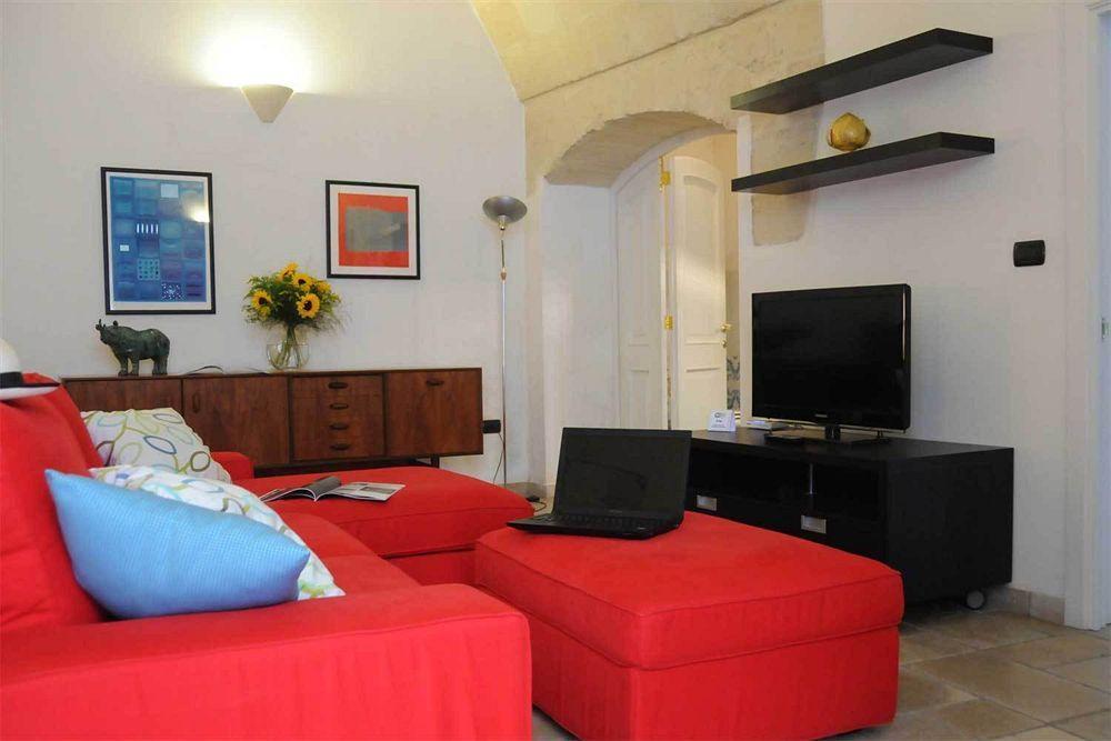 Sacre Bleu Apartments Lecce Exteriör bild
